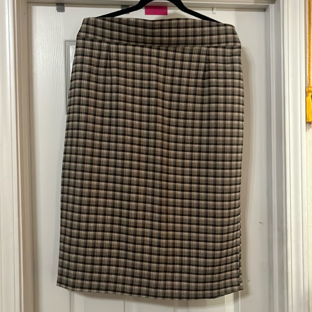 2x Laura Byrnes pencil skirt in tan and blue plaid
